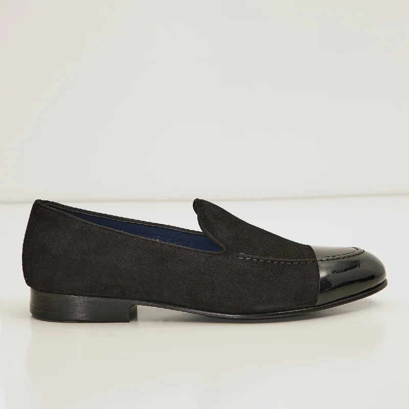 The ''Dipped Toe'' Formal Leather Loafer - Black